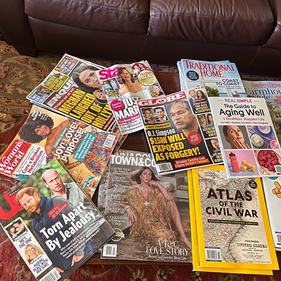 Assortment of Magazines/Puzzle Books - Picture 2 of 16